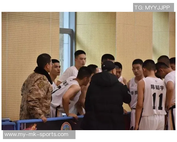 广东篮球比赛精彩纷呈球员们奋勇争先展现青春风采与团队精神